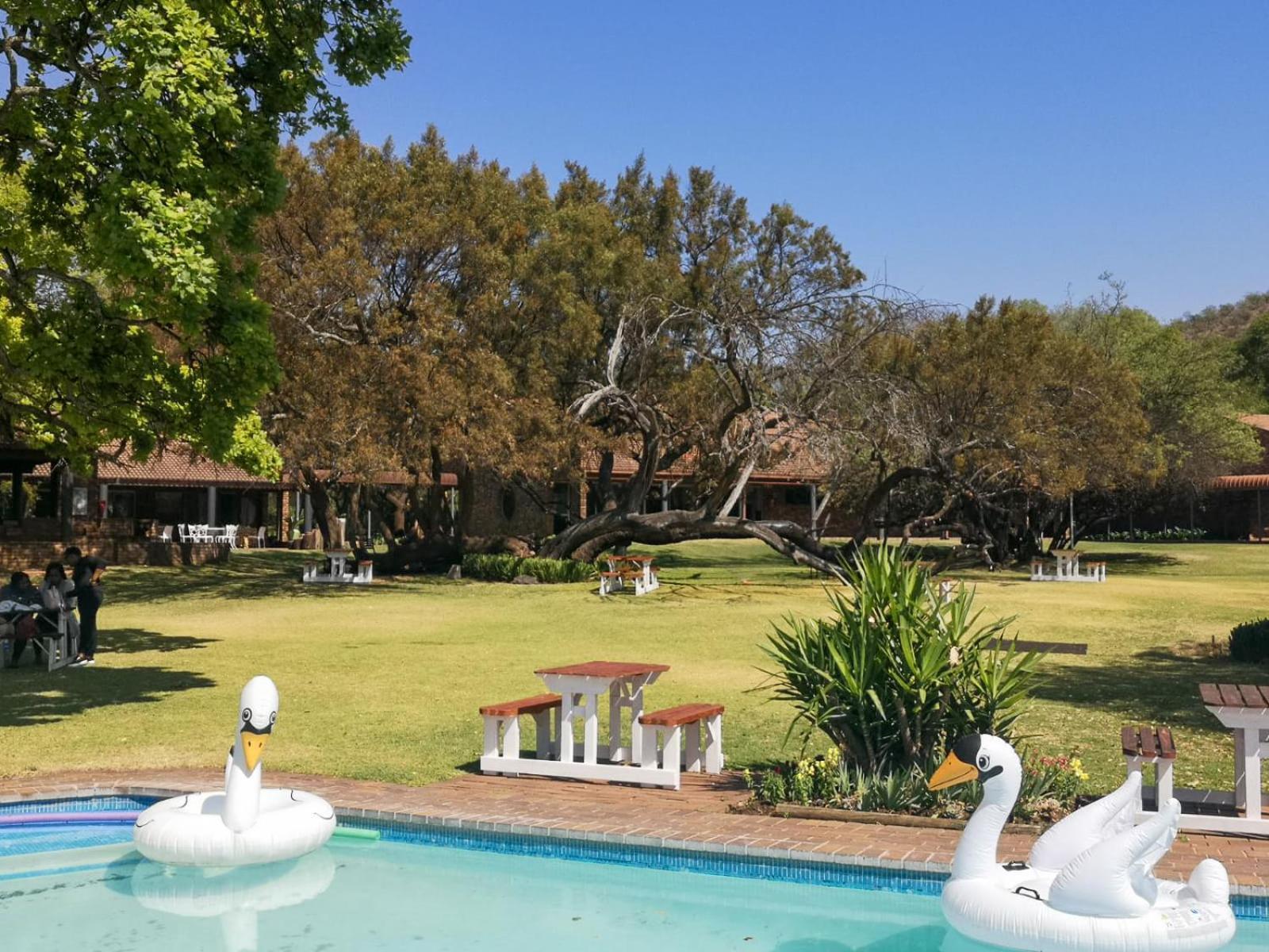The Venue Country Hotel & Spa Pelindaba Екстериор снимка