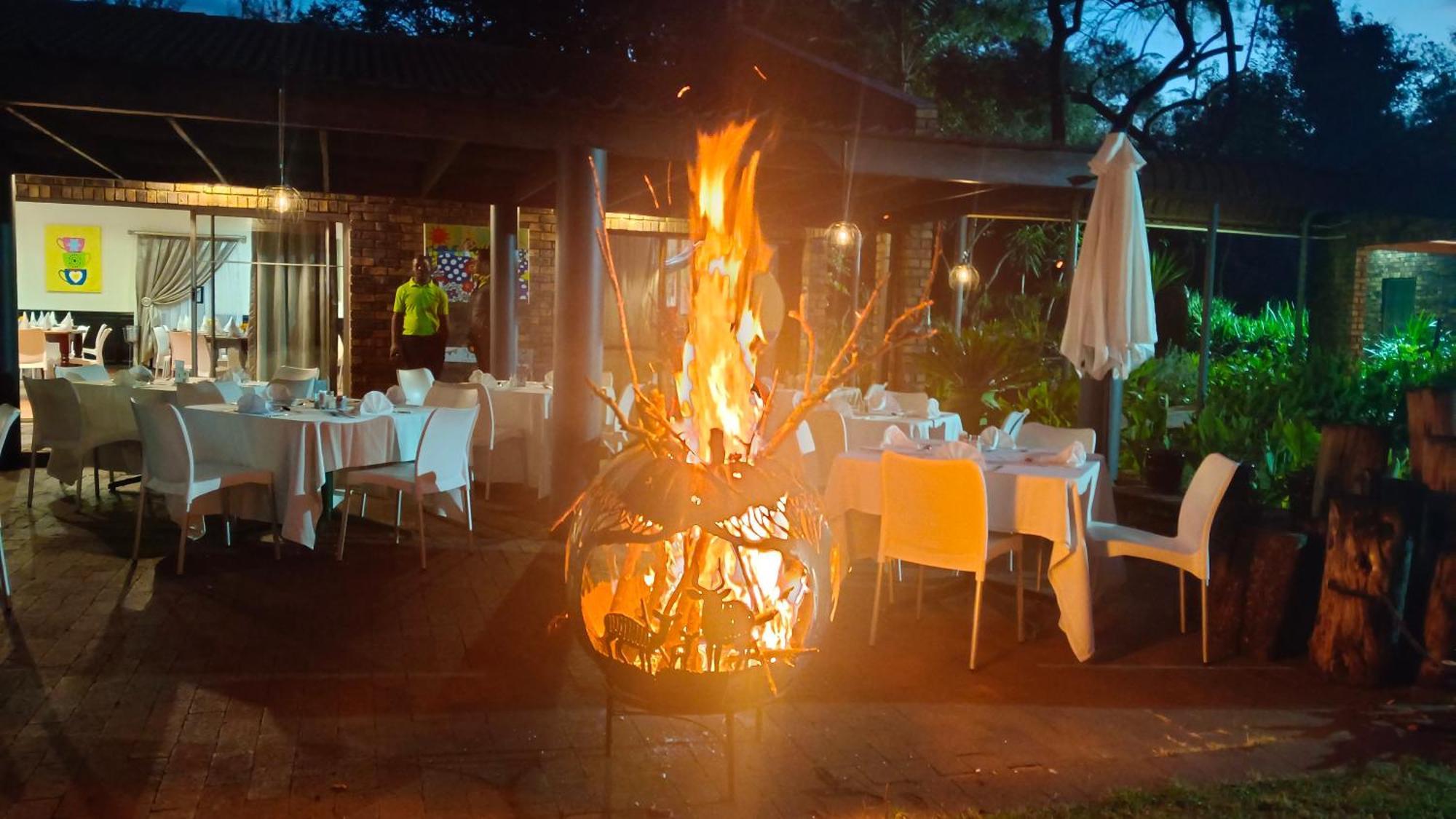 The Venue Country Hotel & Spa Pelindaba Екстериор снимка